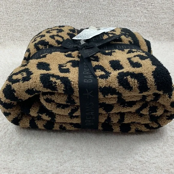 BAREFOOT DREAMS In the Wild Throw Blanket - Picture 5 of 6